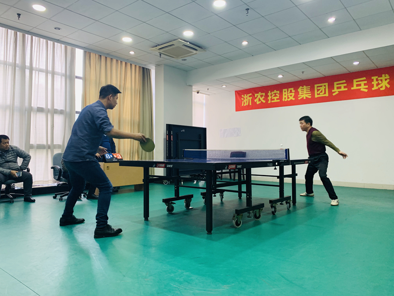 乒乓球俱乐部举办第四季度内部交流比赛